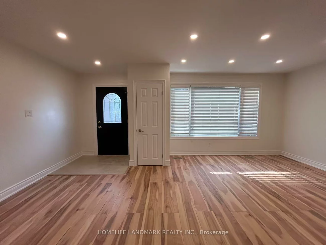 490, Pineland, 1020 - WO West, Oakville