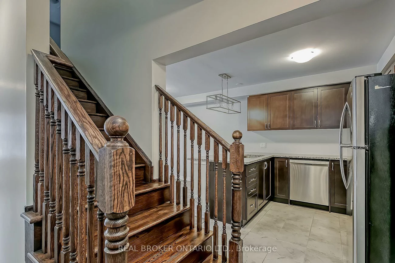 121, Christopher, 1008 - GO Glenorchy, Oakville