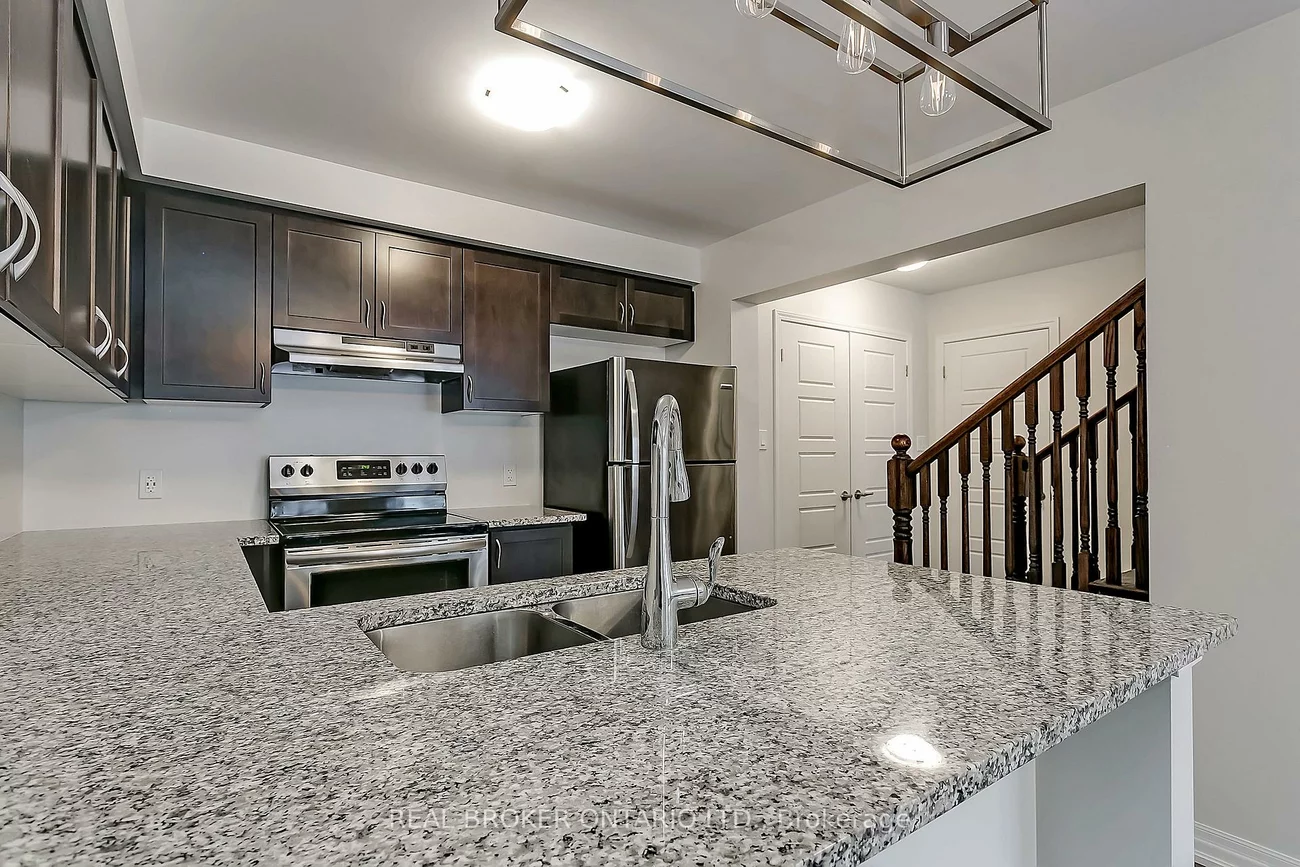 121, Christopher, 1008 - GO Glenorchy, Oakville