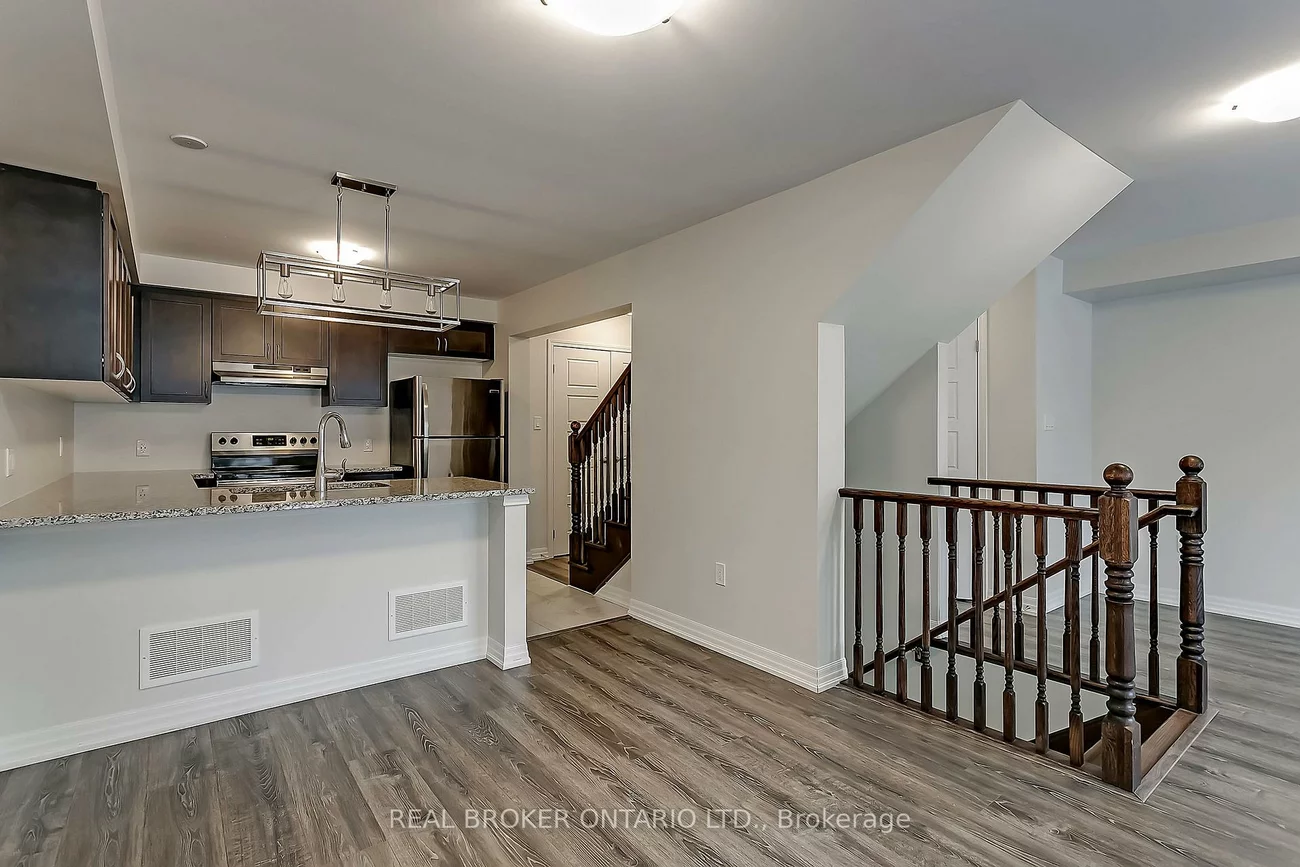 121, Christopher, 1008 - GO Glenorchy, Oakville