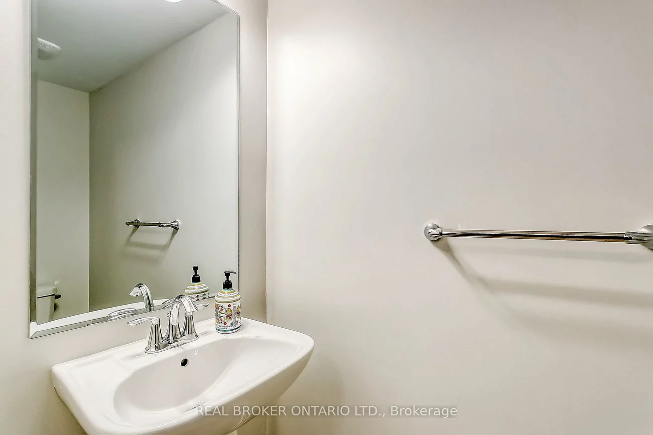121, Christopher, 1008 - GO Glenorchy, Oakville