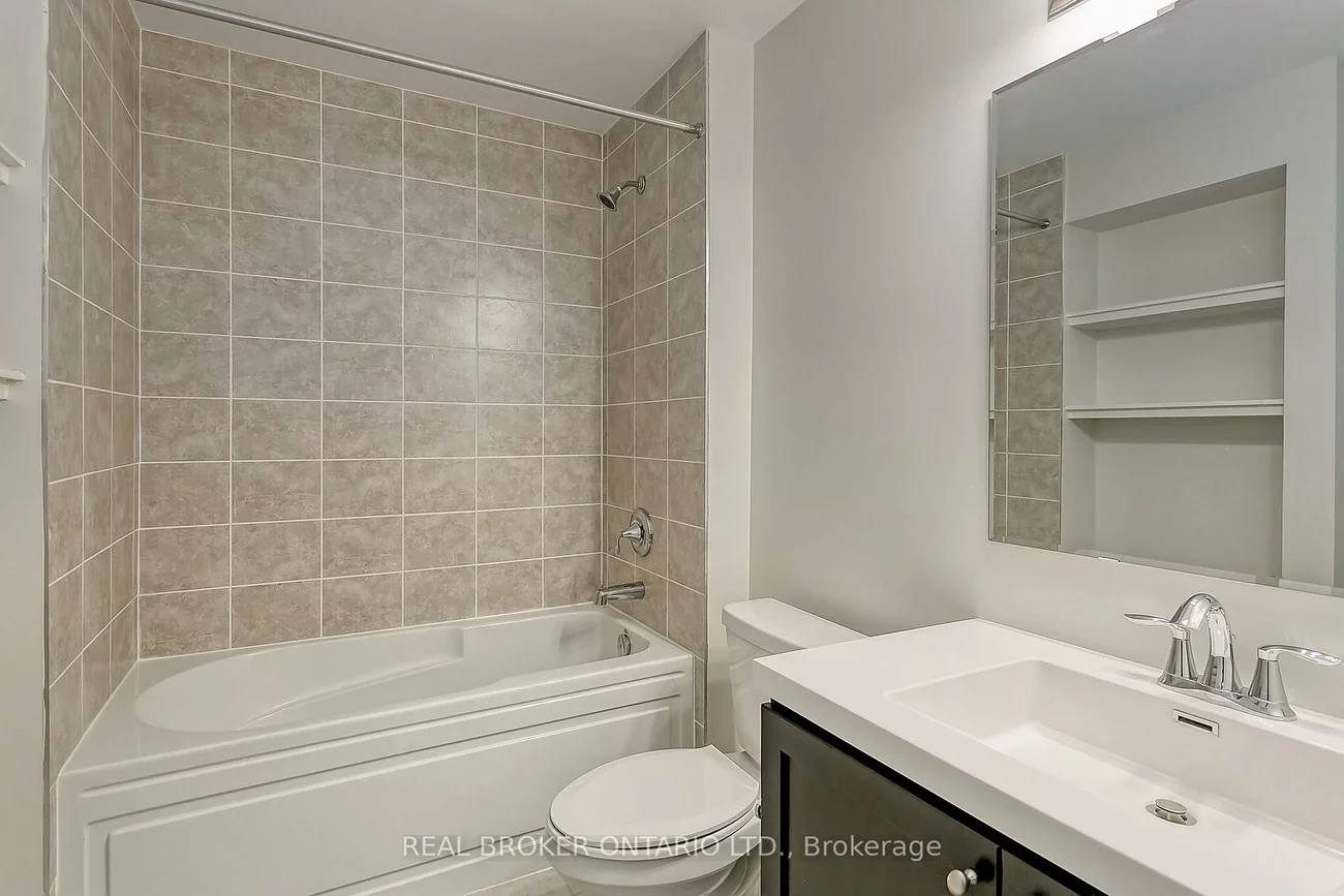 121, Christopher, 1008 - GO Glenorchy, Oakville