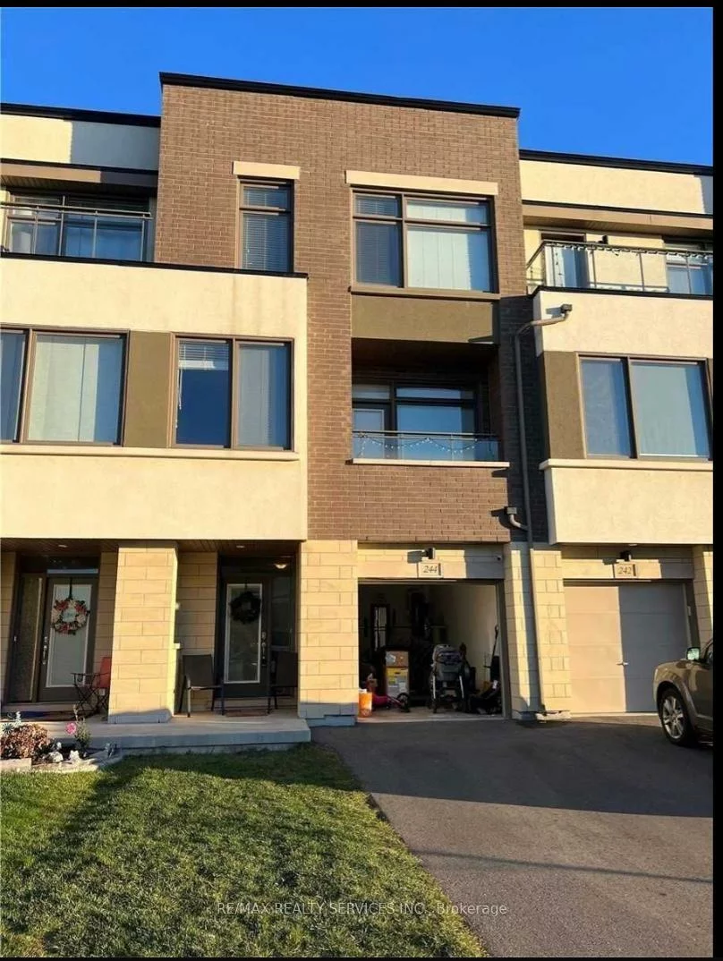 244, Wheat Boom, 1008 - GO Glenorchy, Oakville