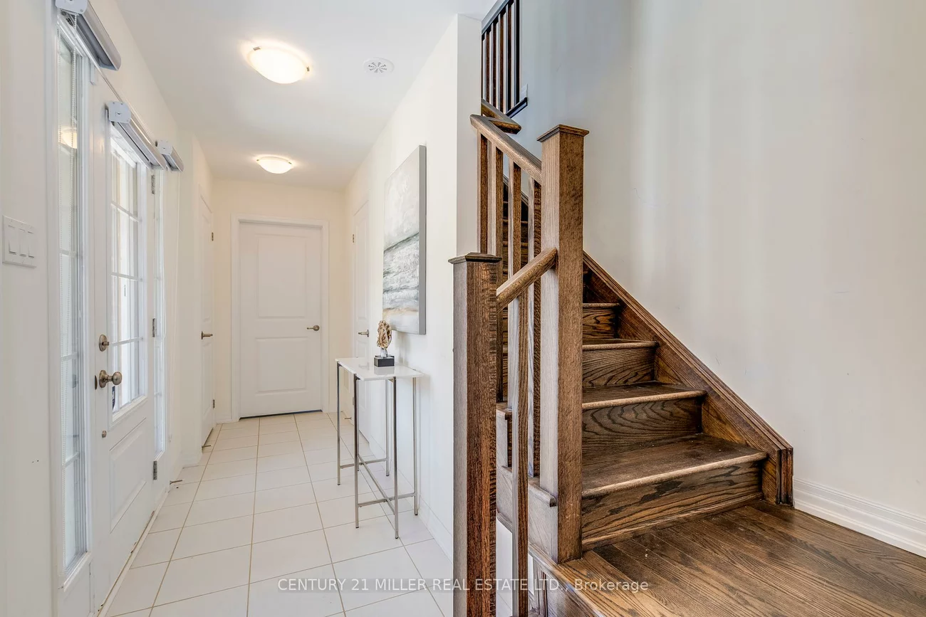 3473, Vernon Powell, 1008 - GO Glenorchy, Oakville