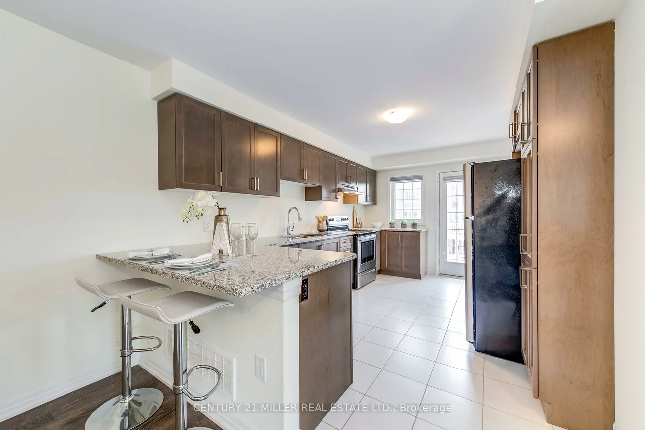 3473, Vernon Powell, 1008 - GO Glenorchy, Oakville