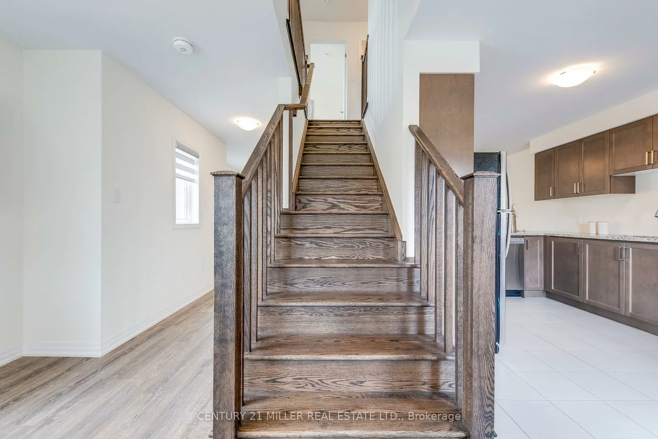 3473, Vernon Powell, 1008 - GO Glenorchy, Oakville