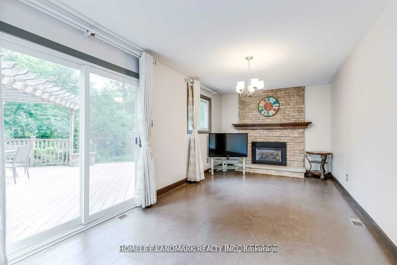 2149, Constance, 1006 - FD Ford, Oakville