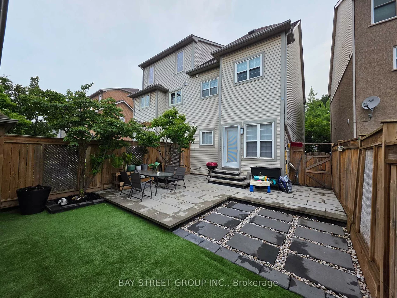 182, Gatwick, 1015 - RO River Oaks, Oakville