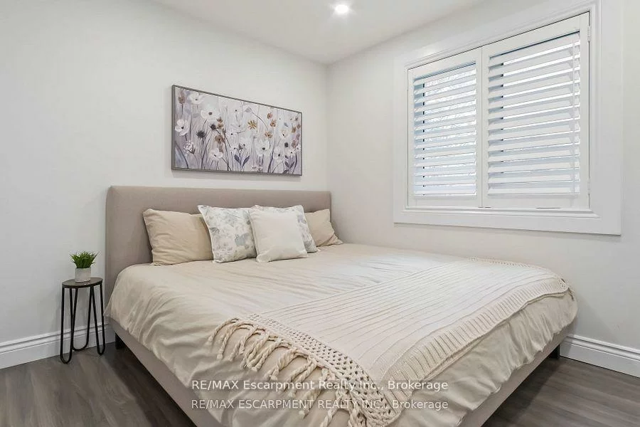 354, Bartos, 1002 - CO Central, Oakville