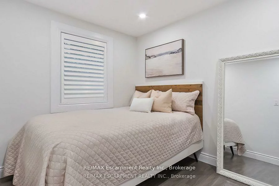 354, Bartos, 1002 - CO Central, Oakville
