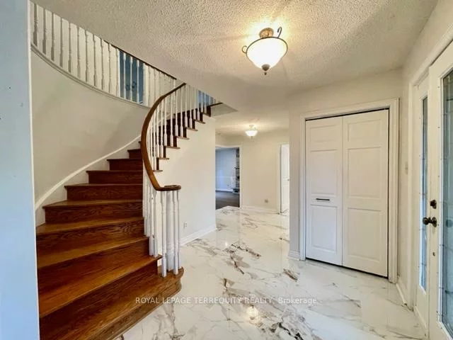 52, Skipper, 1001 - BR Bronte, Oakville