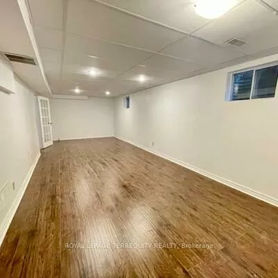 52, Skipper, 1001 - BR Bronte, Oakville