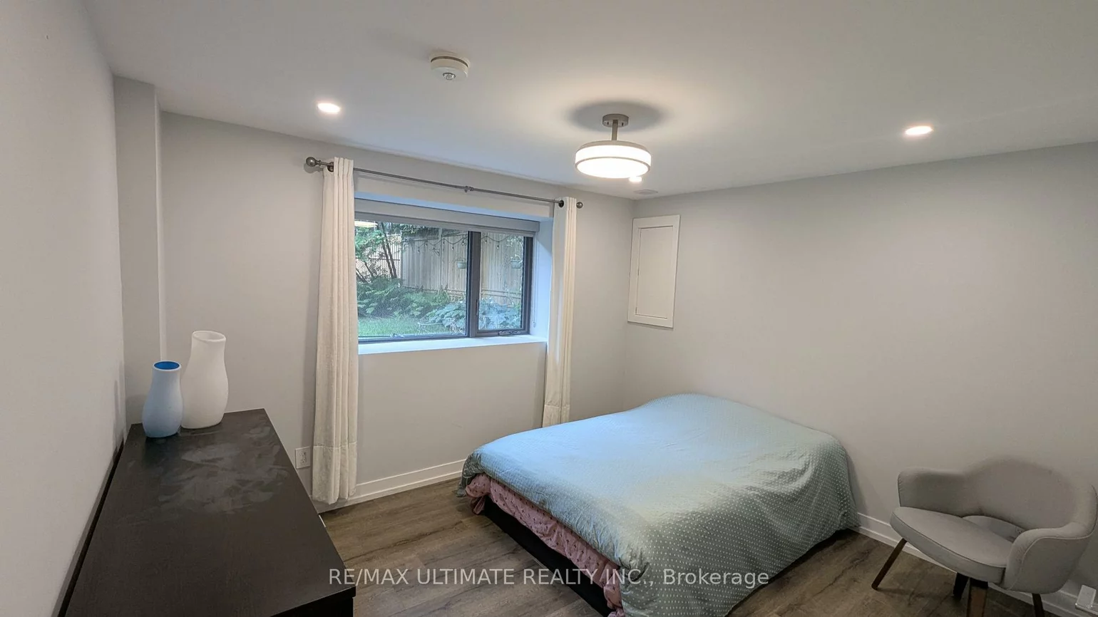 1101, Lakeshore, 1001 - BR Bronte, Oakville