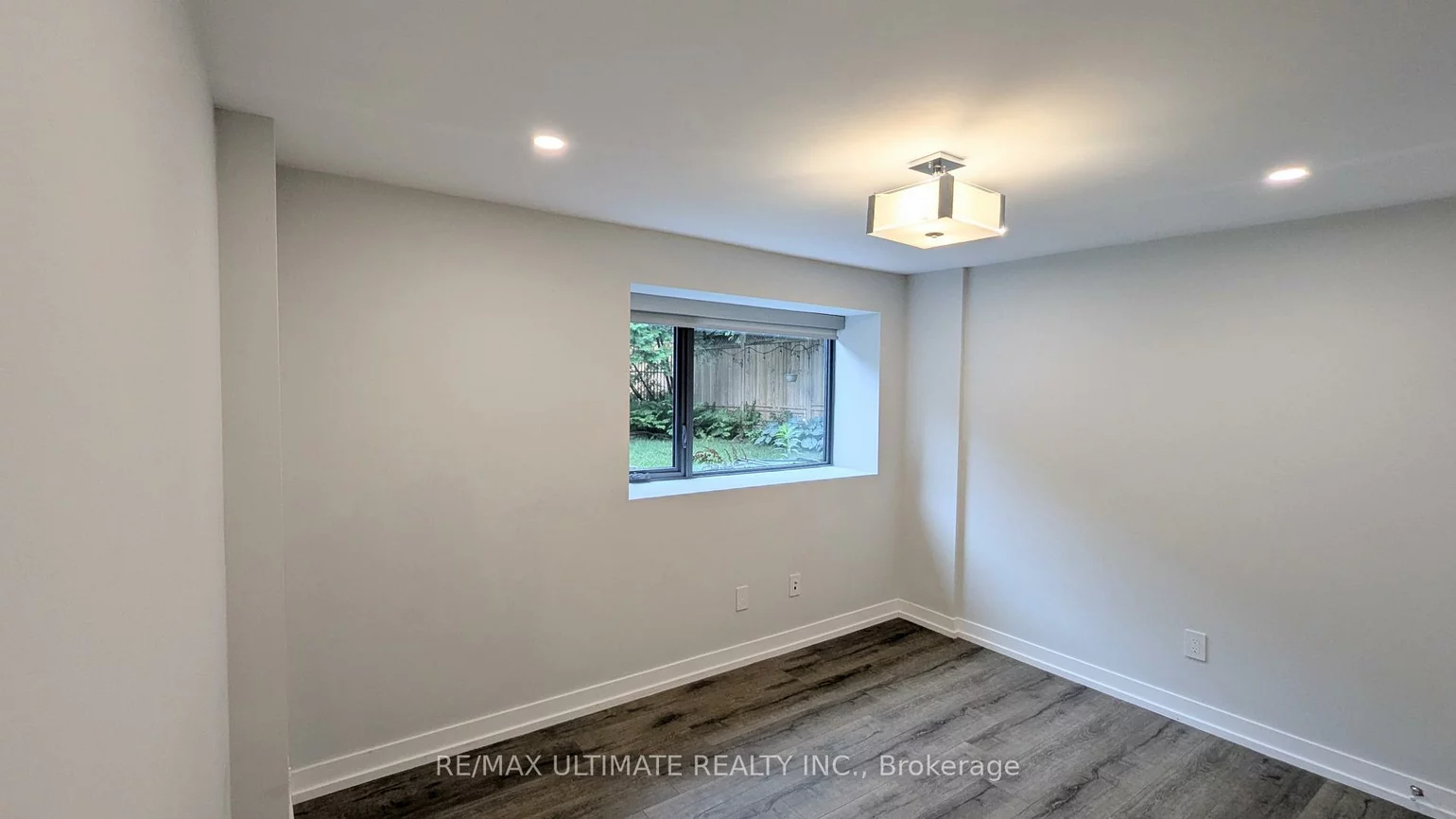 1101, Lakeshore, 1001 - BR Bronte, Oakville