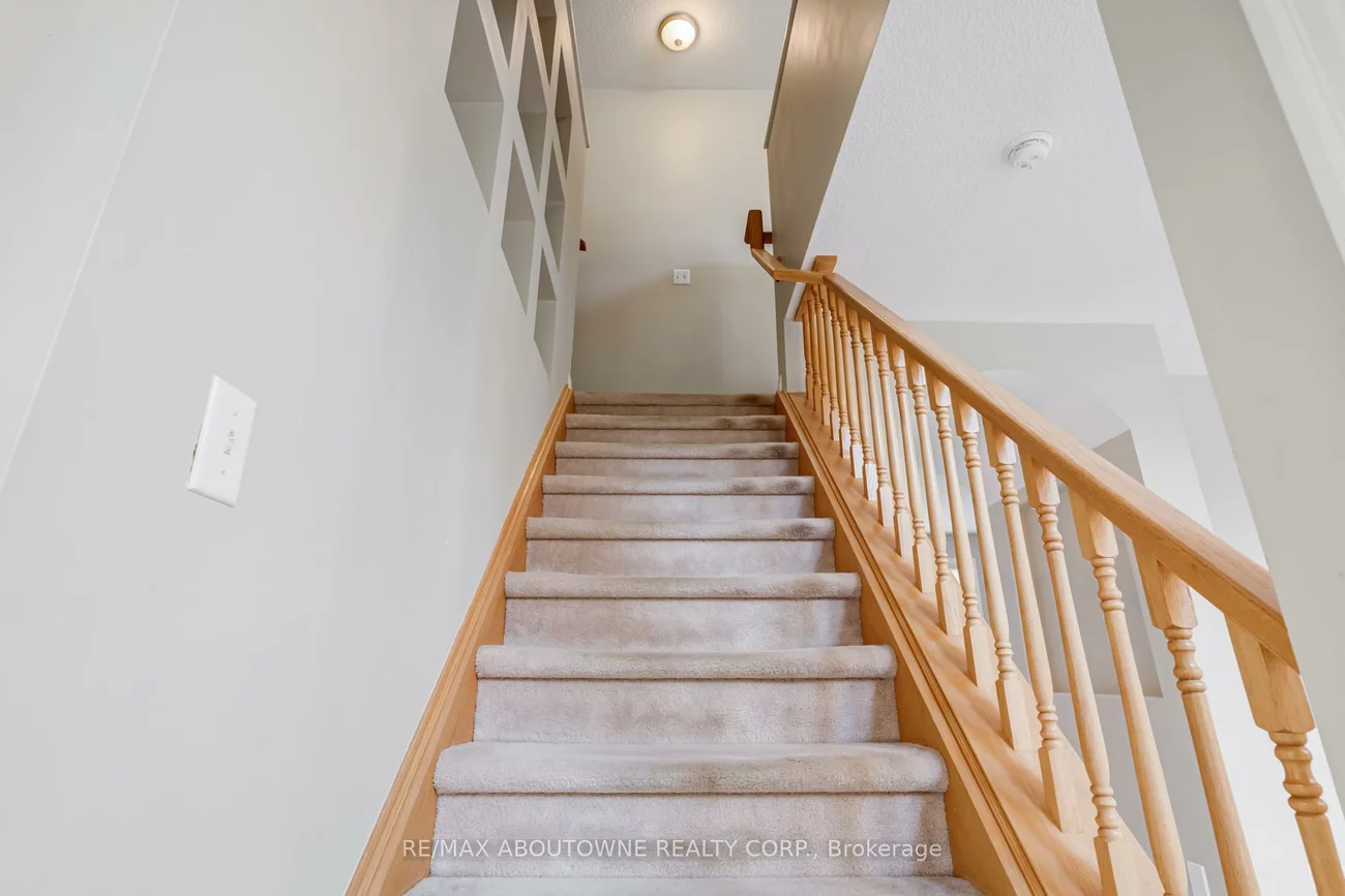 2245, RIVERDALE, 1022 - WT West Oak Trails, Oakville