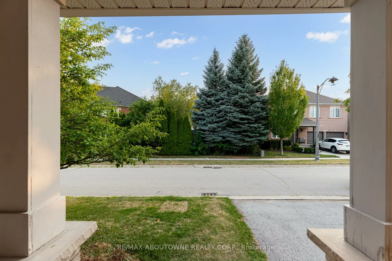 2245, RIVERDALE, 1022 - WT West Oak Trails, Oakville