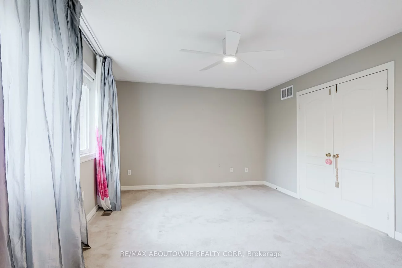 2245, RIVERDALE, 1022 - WT West Oak Trails, Oakville
