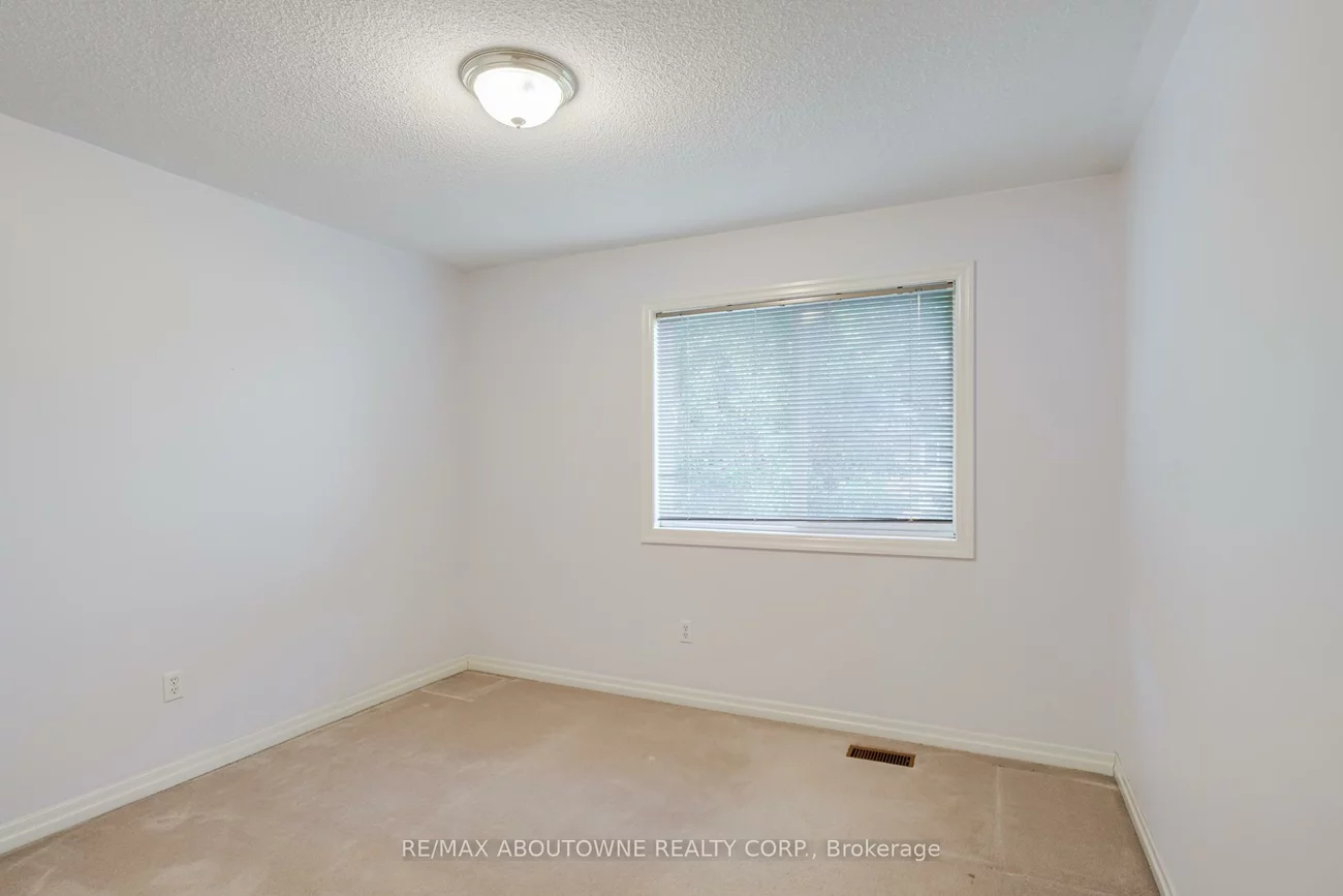 2245, RIVERDALE, 1022 - WT West Oak Trails, Oakville