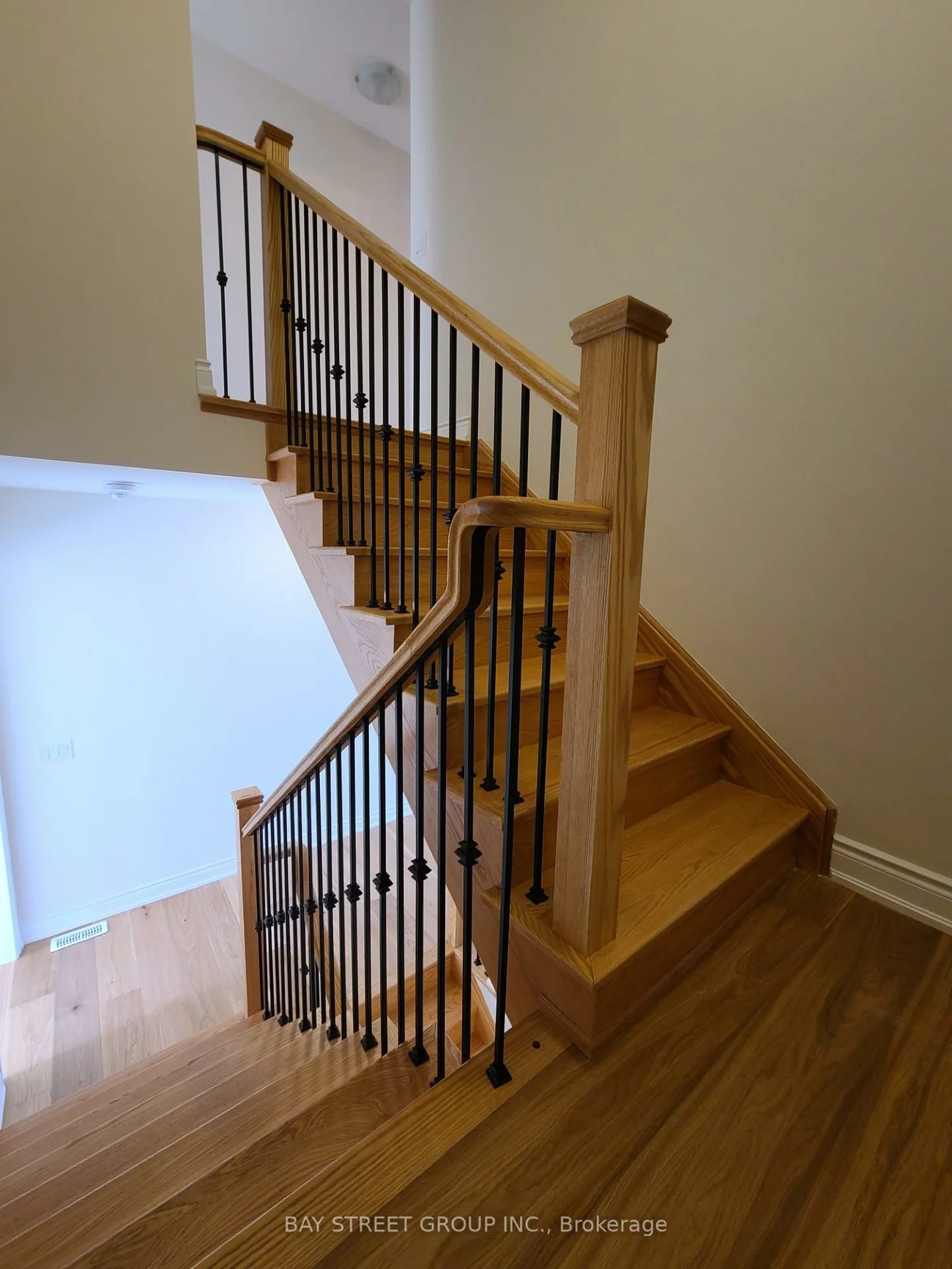 3385, Sixth, 1008 - GO Glenorchy, Oakville