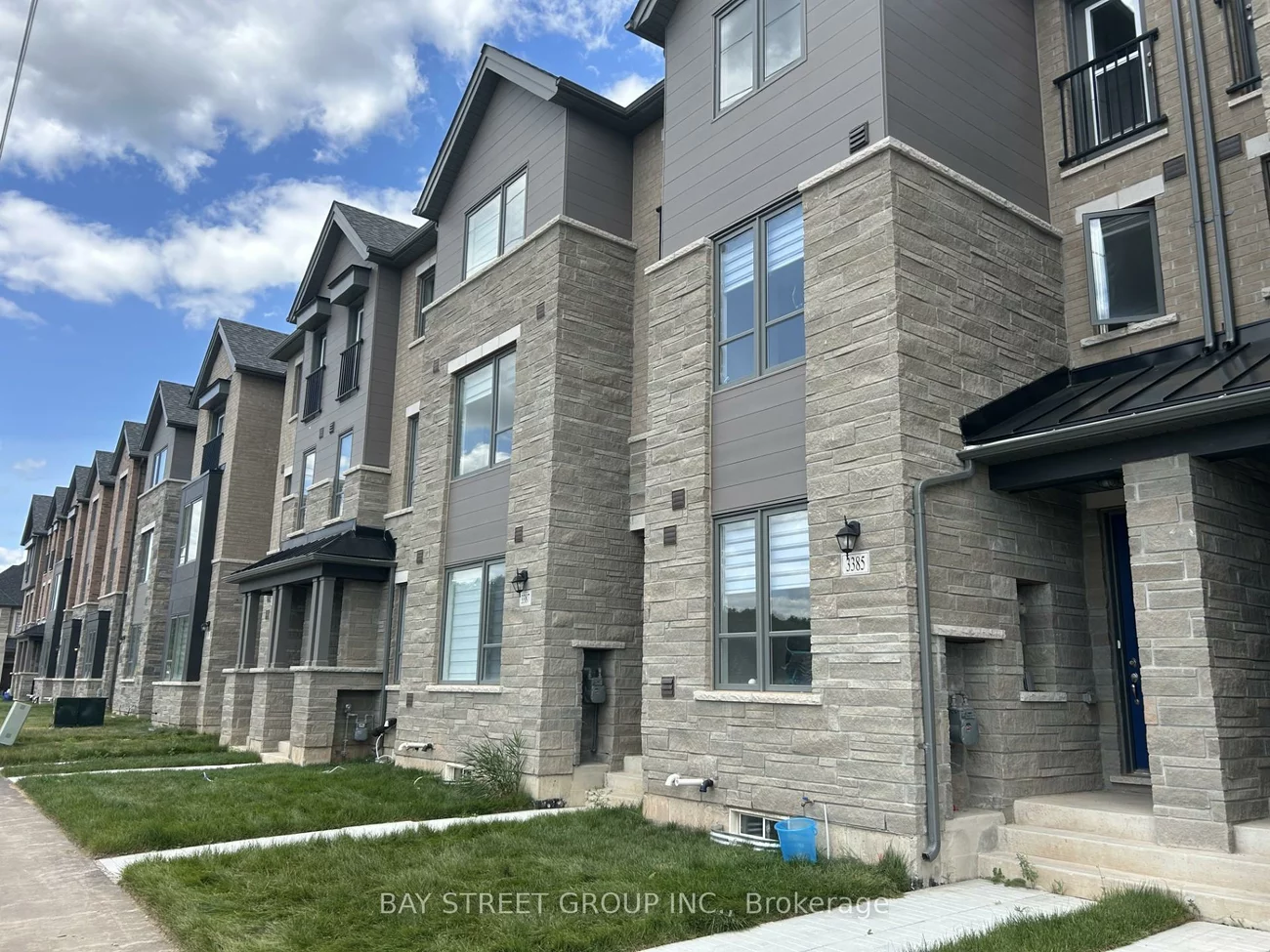 3385, Sixth, 1008 - GO Glenorchy, Oakville