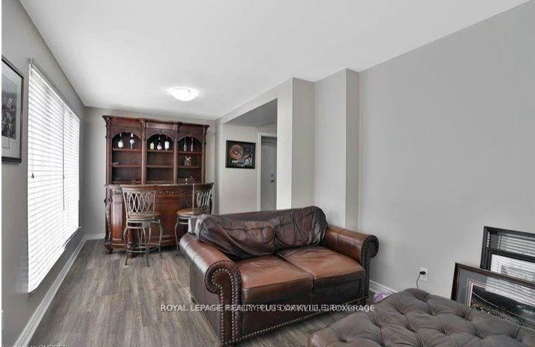312, Reynolds, 1013 - OO Old Oakville, Oakville