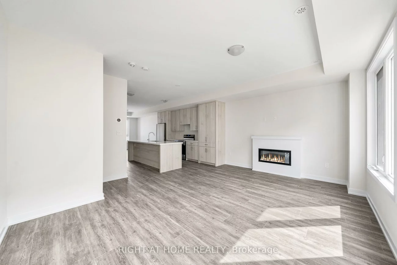 1355, Shevchenko, 1012 - NW Northwest, Oakville