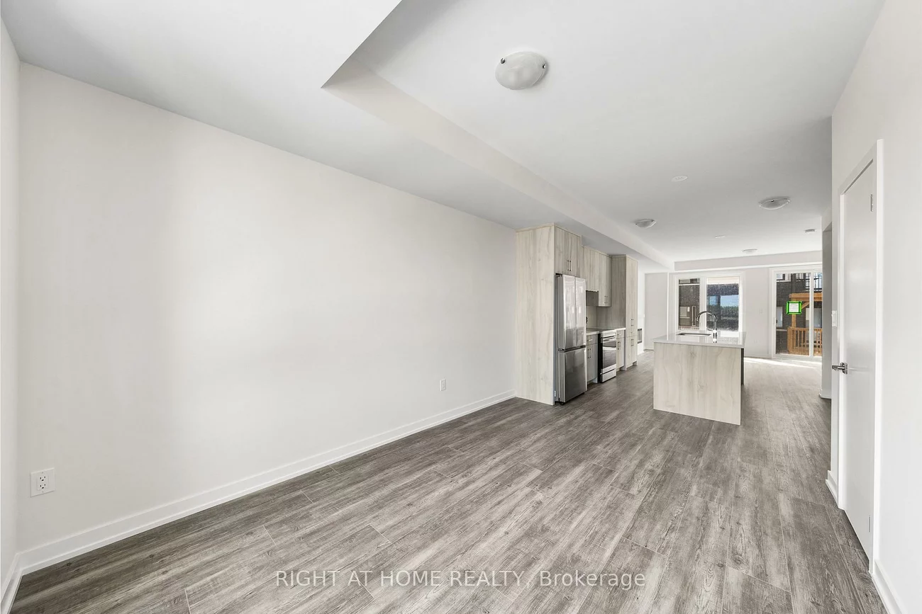 1355, Shevchenko, 1012 - NW Northwest, Oakville