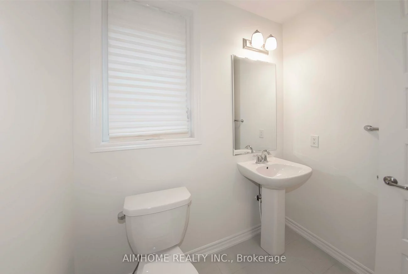 129, STORK, 1008 - GO Glenorchy, Oakville
