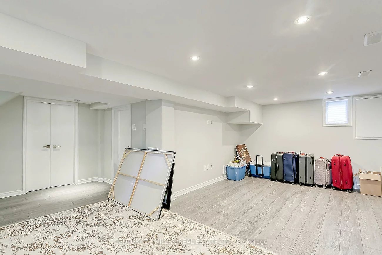 231, Jennings, 1001 - BR Bronte, Oakville