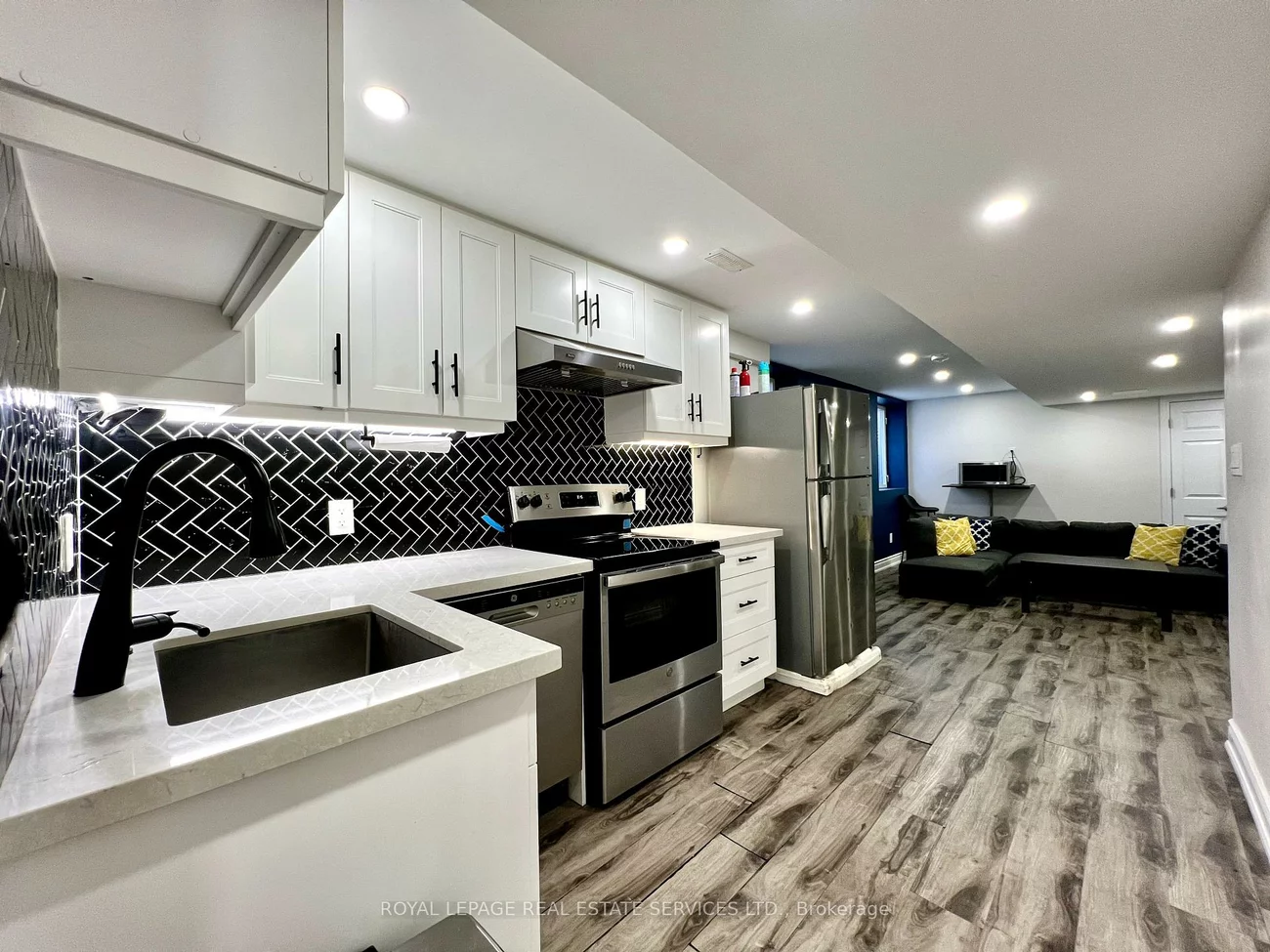411, Grindstone, 1010 - JM Joshua Meadows, Oakville