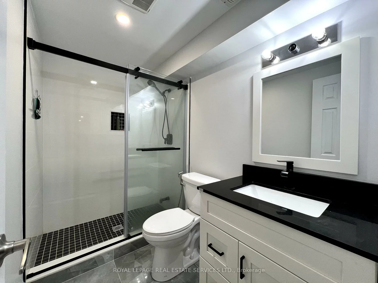 411, Grindstone, 1010 - JM Joshua Meadows, Oakville