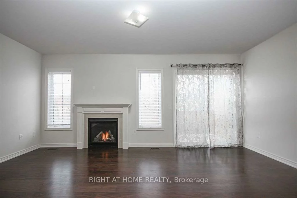 3471, Fourth, 1016 - SH Sixteen Hollow, Oakville