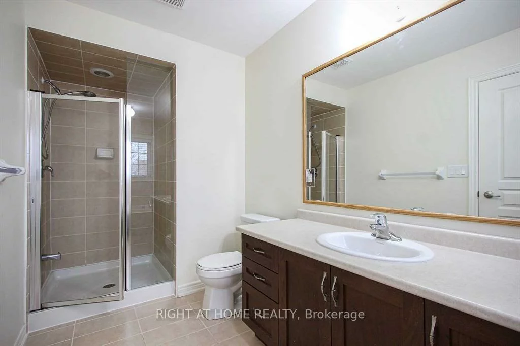 3471, Fourth, 1016 - SH Sixteen Hollow, Oakville
