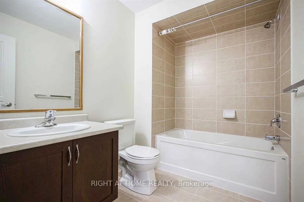 3471, Fourth, 1016 - SH Sixteen Hollow, Oakville