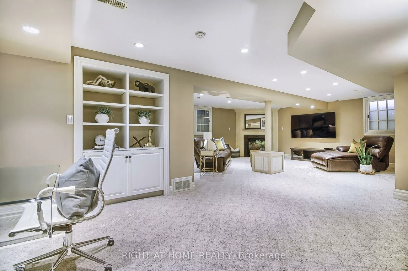2279, Grand Ravine, 1015 - RO River Oaks, Oakville