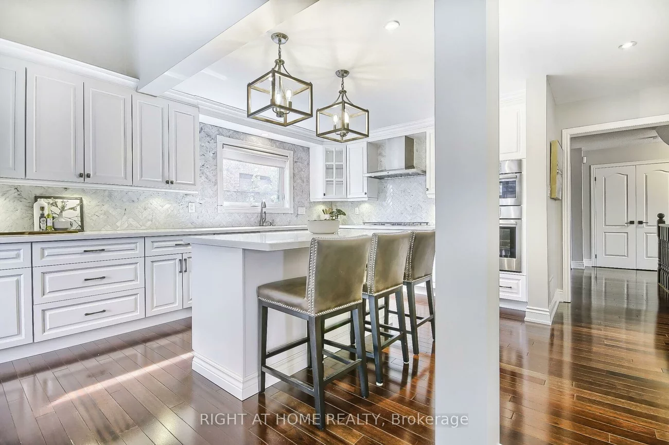 2279, Grand Ravine, 1015 - RO River Oaks, Oakville