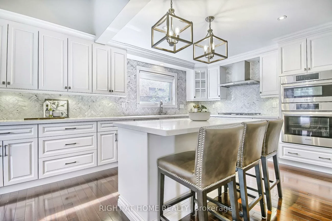 2279, Grand Ravine, 1015 - RO River Oaks, Oakville