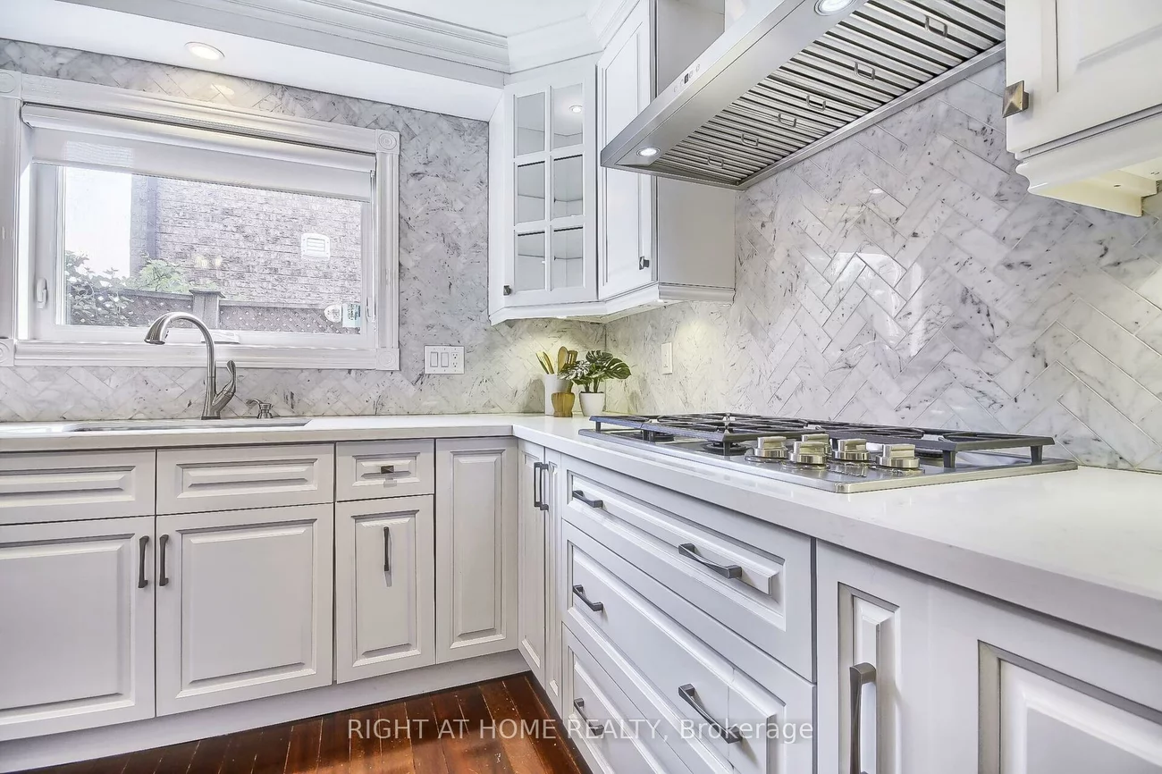 2279, Grand Ravine, 1015 - RO River Oaks, Oakville