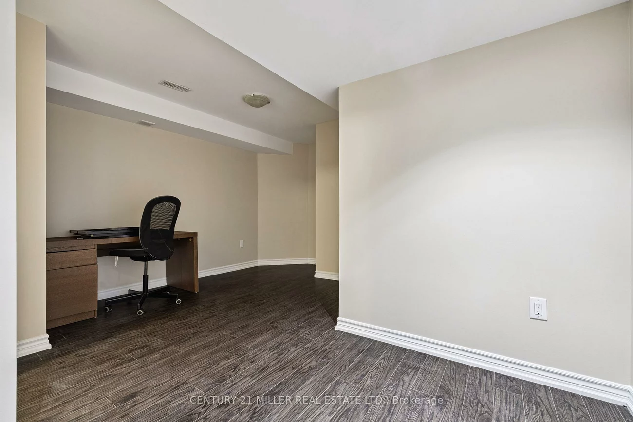 375, Begonia, 1008 - GO Glenorchy, Oakville