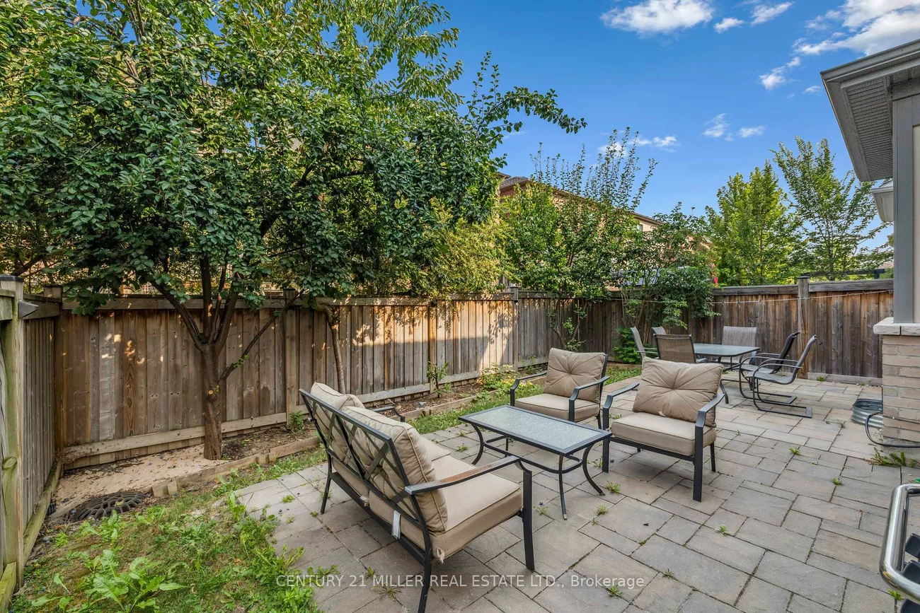 375, Begonia, 1008 - GO Glenorchy, Oakville