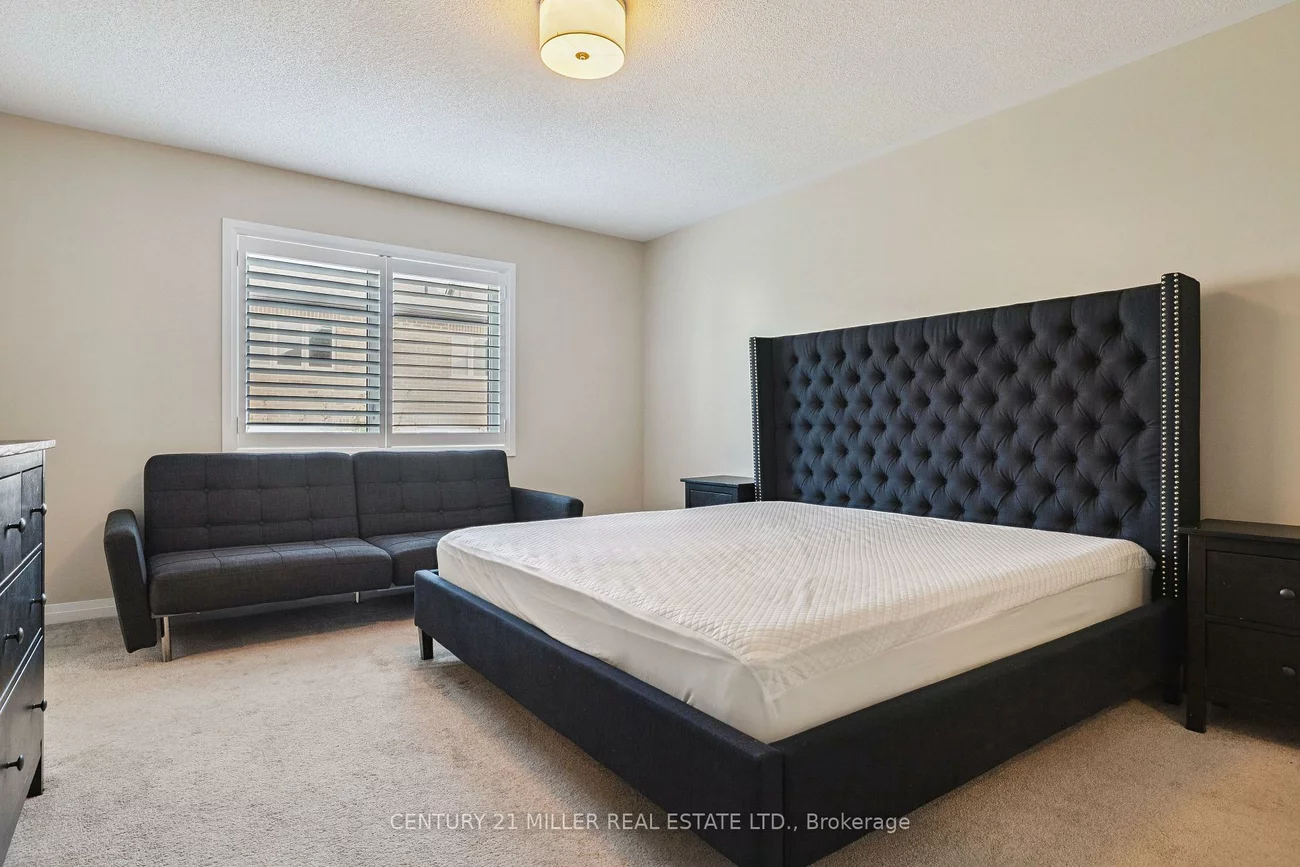 375, Begonia, 1008 - GO Glenorchy, Oakville