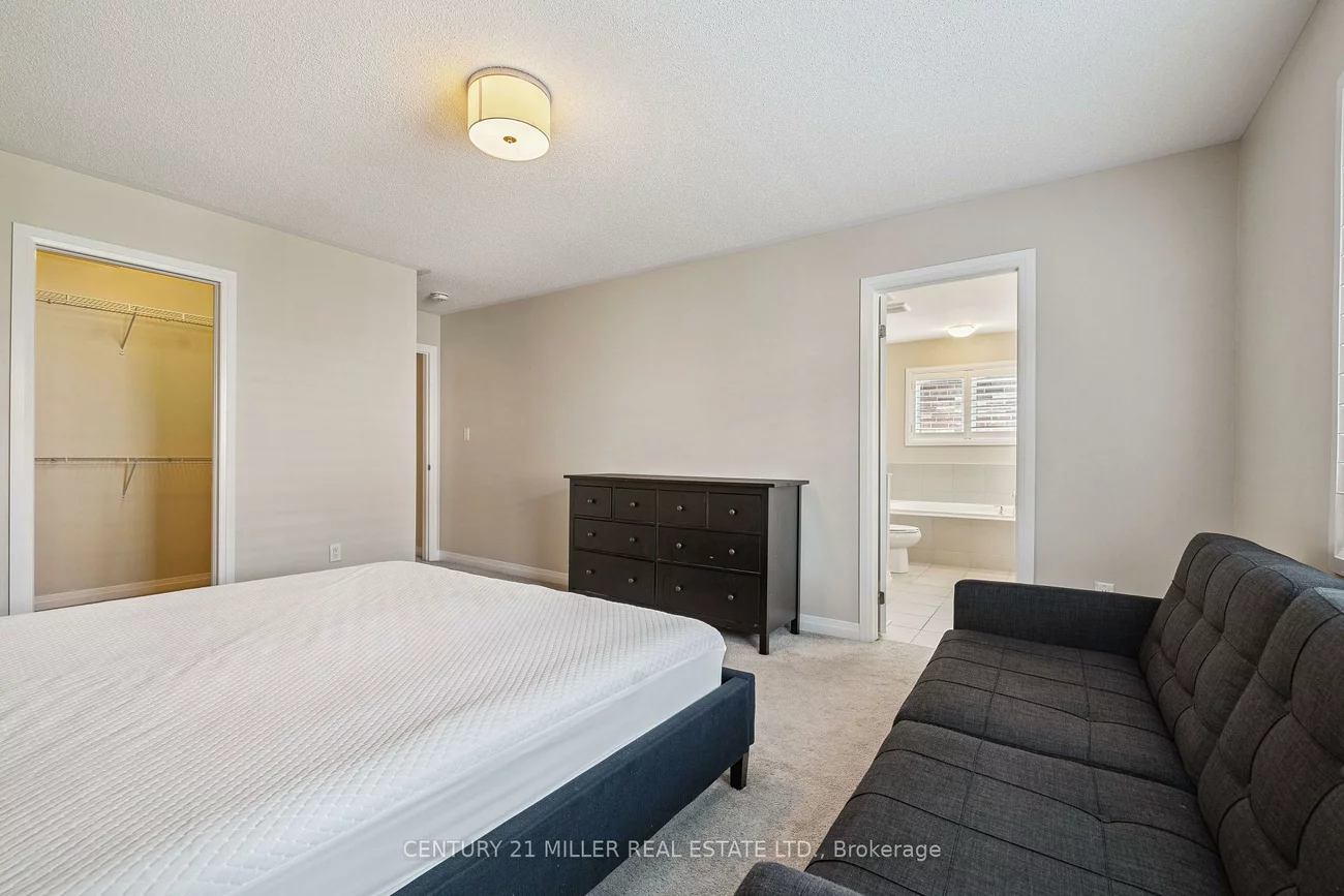 375, Begonia, 1008 - GO Glenorchy, Oakville