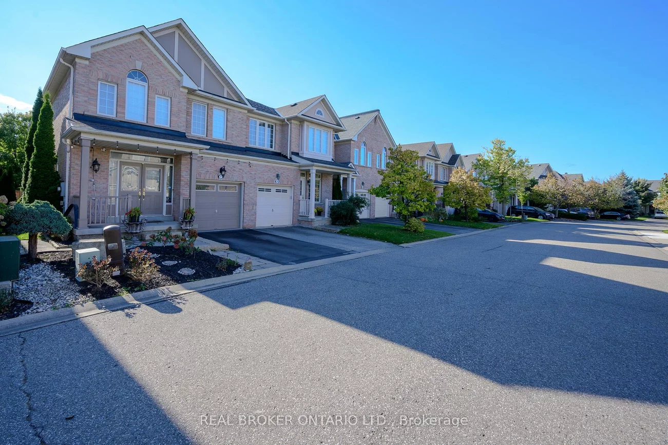 2295, Rochester, 1000 - BC Bronte Creek, Oakville