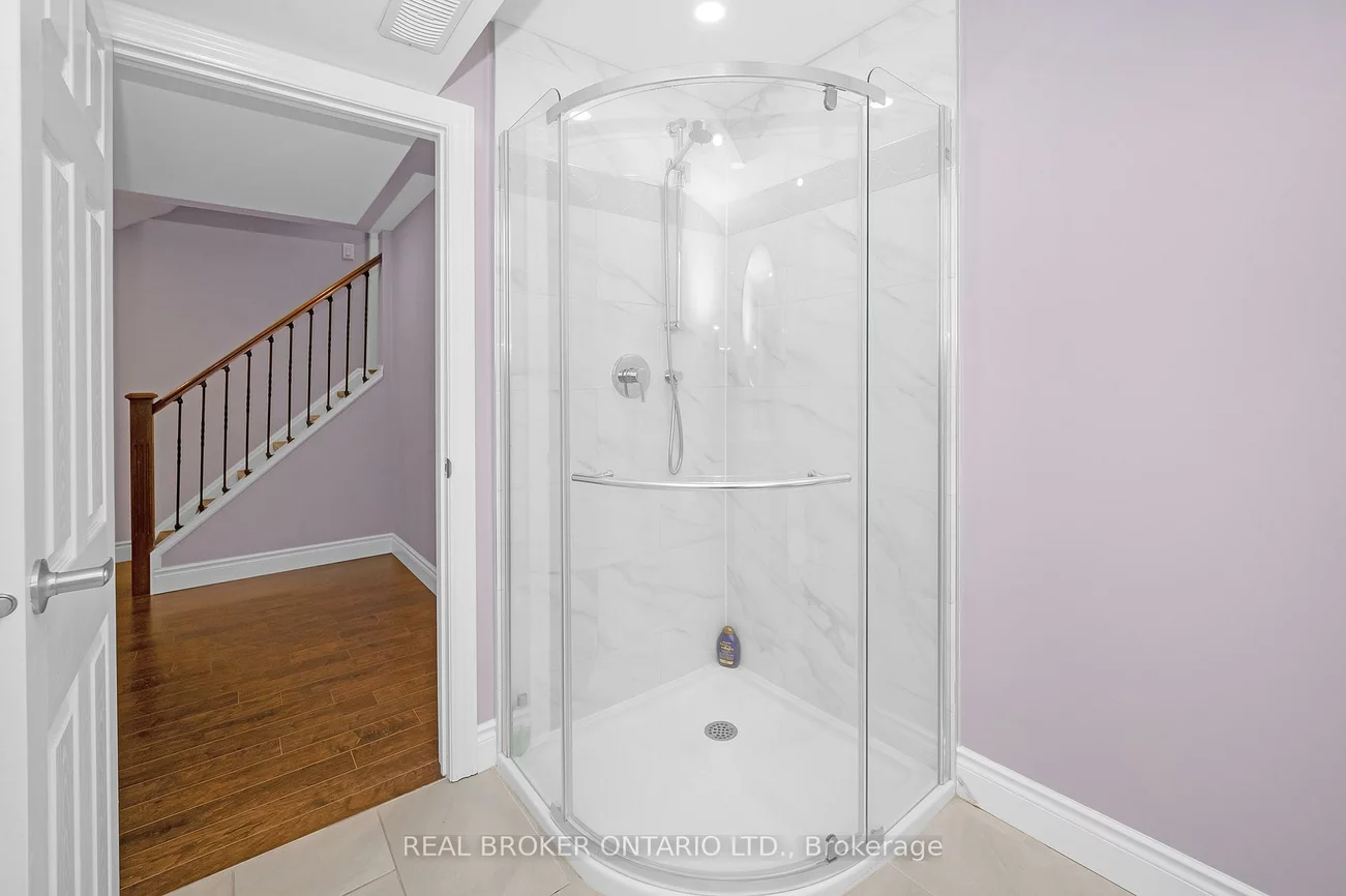2295, Rochester, 1000 - BC Bronte Creek, Oakville