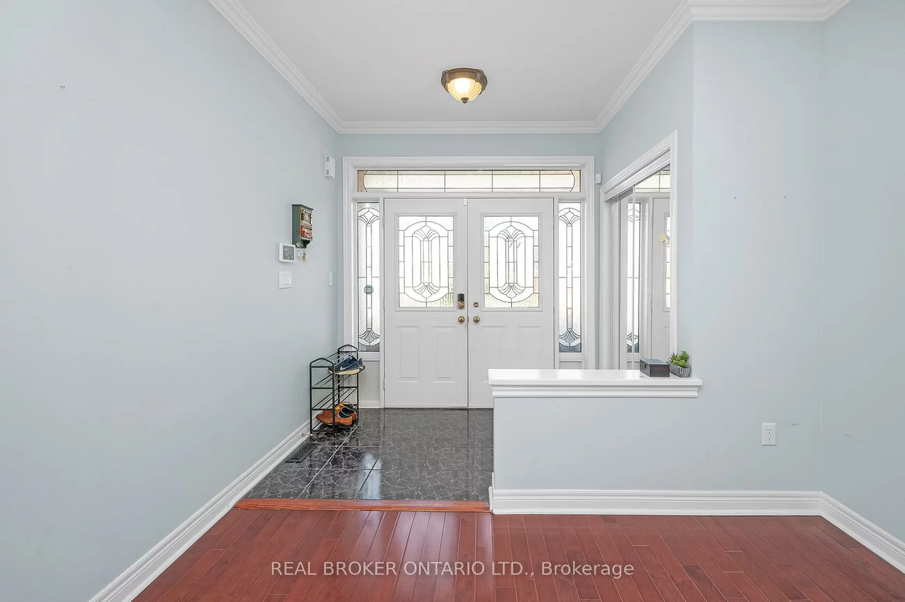 2295, Rochester, 1000 - BC Bronte Creek, Oakville
