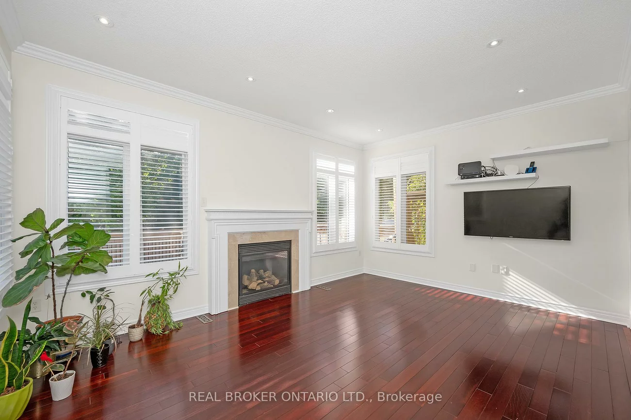 2295, Rochester, 1000 - BC Bronte Creek, Oakville