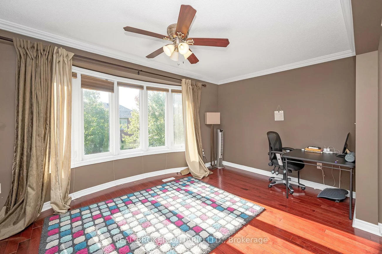 2295, Rochester, 1000 - BC Bronte Creek, Oakville