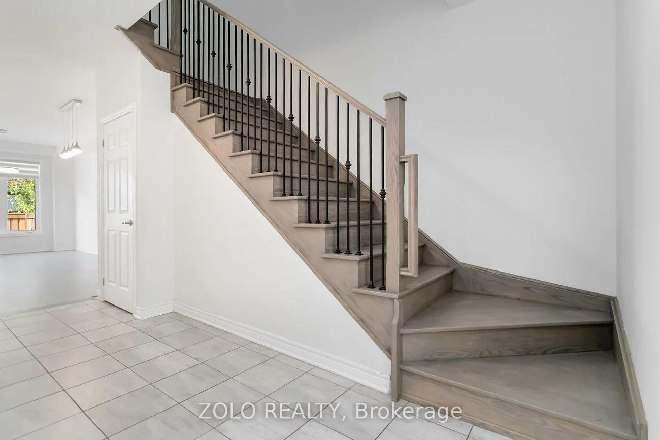 227, wisteria, 1008 - GO Glenorchy, Oakville