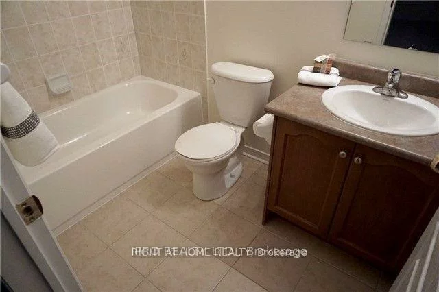 2459, Postmaster, 1019 - WM Westmount, Oakville