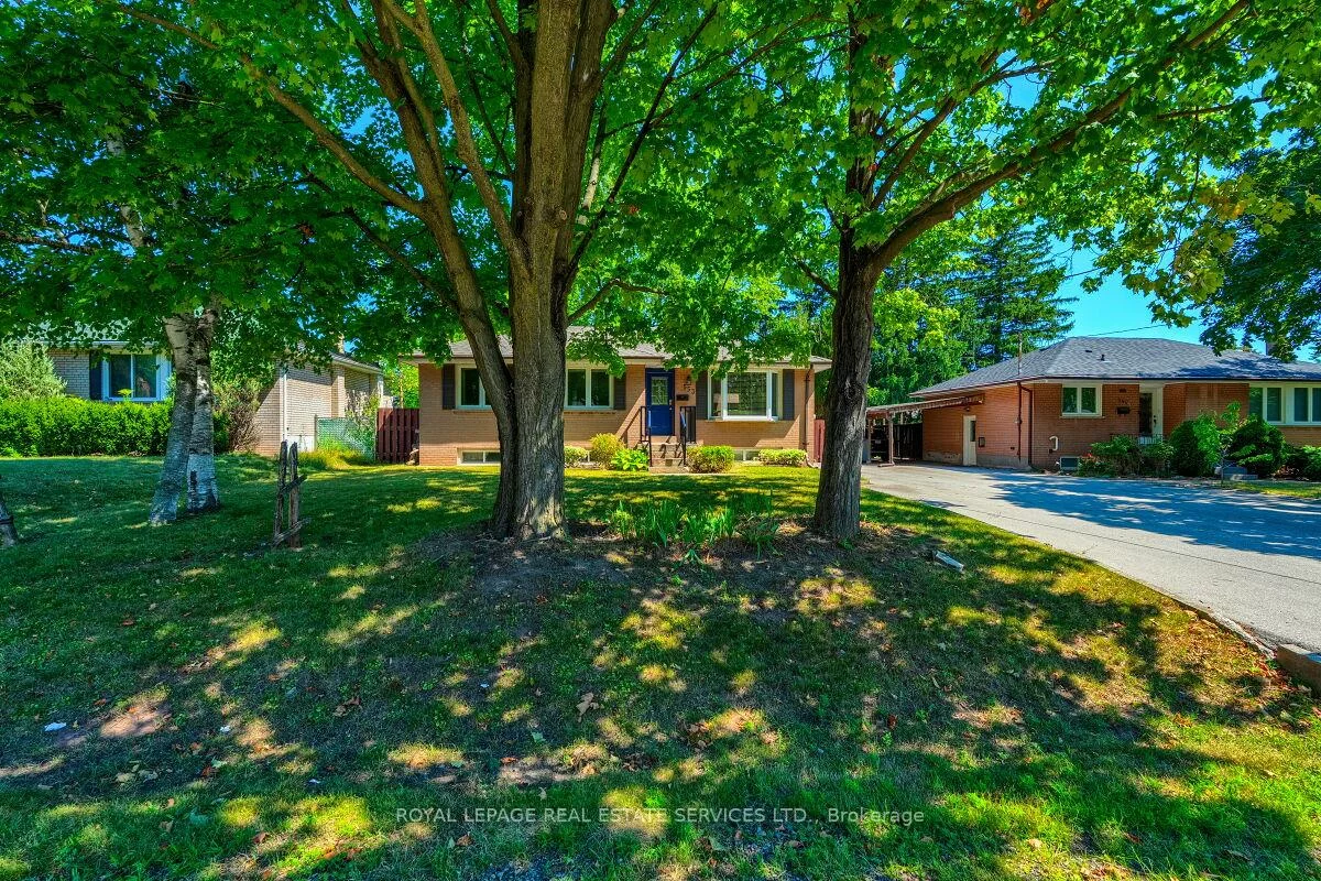 553, Taplow, 1020 - WO West, Oakville